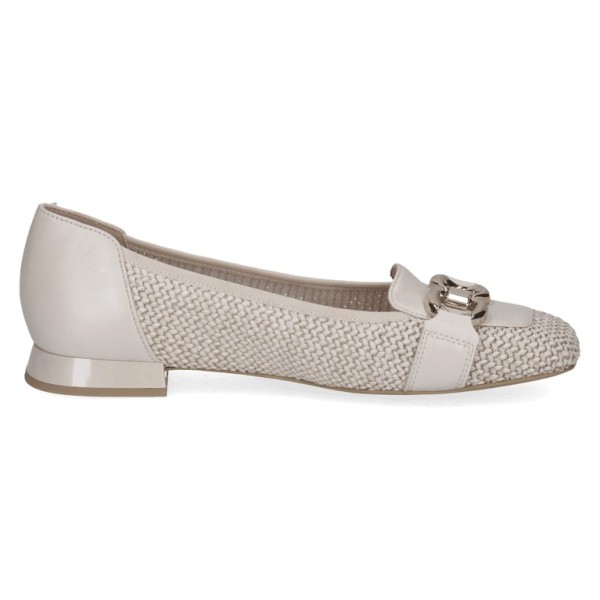 Обувки бежово Caprice