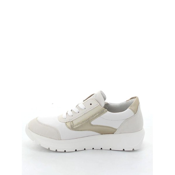 Обувки бяло и златисто Remonte