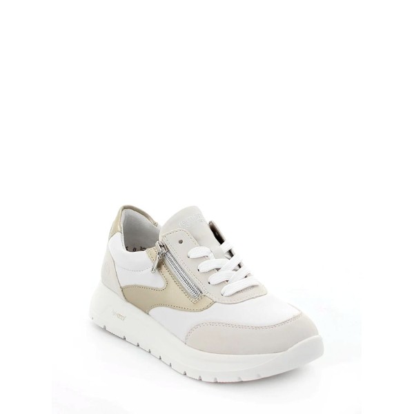 Обувки бяло и златисто Remonte